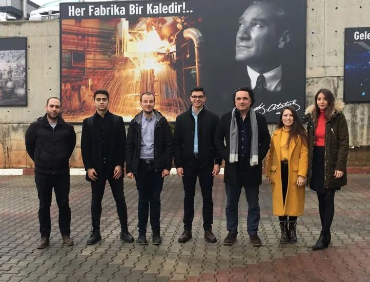 Dankesbesuch des ITU Pars Rocket Teams durch Sponsoren